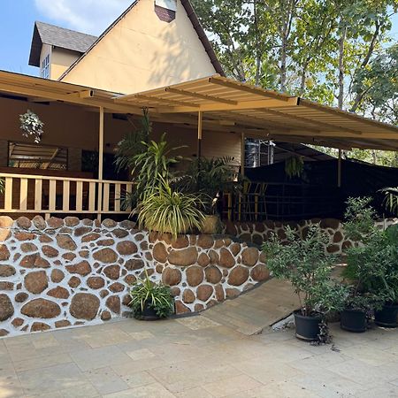 Chikoo Farm Inn Bangalore Esterno foto